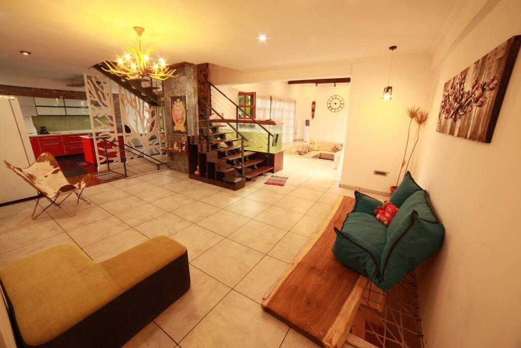 Varaa Villa ไมซอร์ ภายนอก รูปภาพ